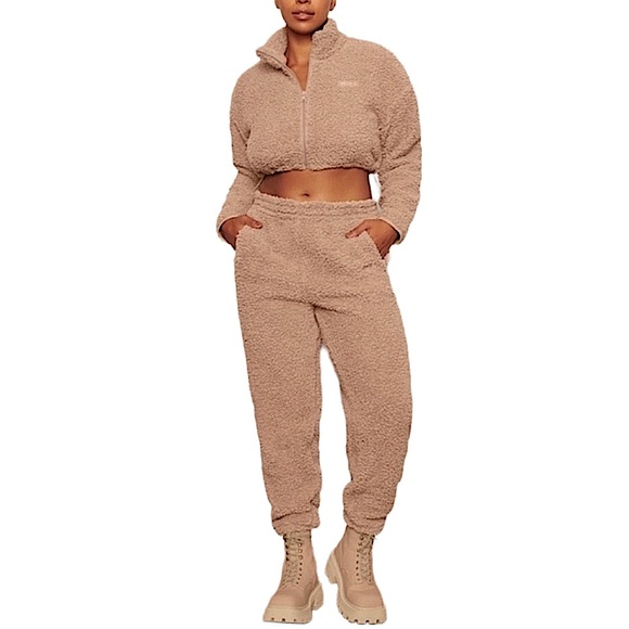 tigers eye SKIMS teddy joggers | zipper pockets | sherpa | furry pants - Picture 1 of 7